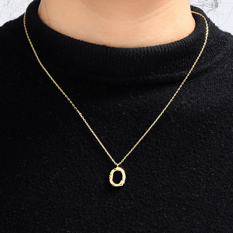 Gnoce Letter O Bamboo Initial Necklace Platinum-plated Silver Blend - Image 4