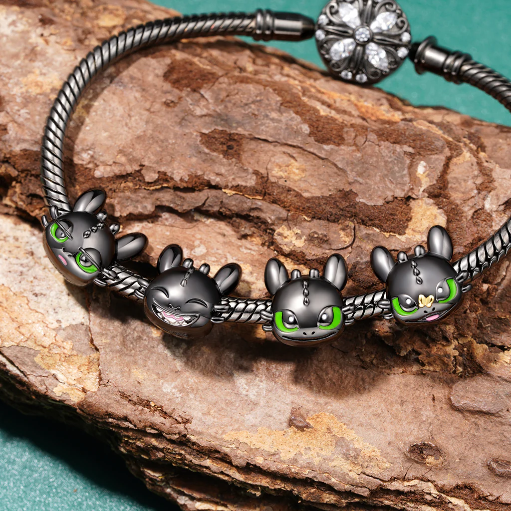 Gnoce Aloof Toothless Stopper Charm - Image 3