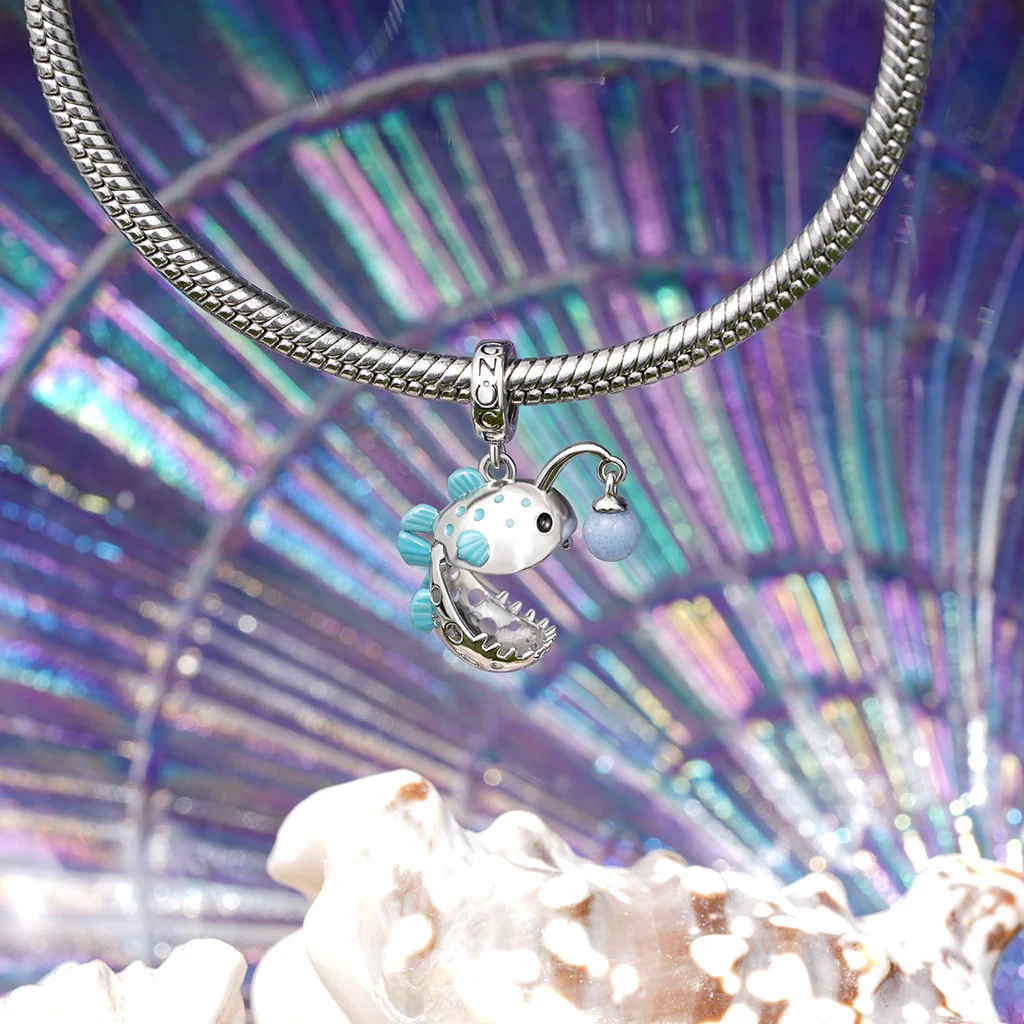 Gnoce Anglerfish Glow-in-the-Dark Charm Platinum-plated Silver Blend - Image 3