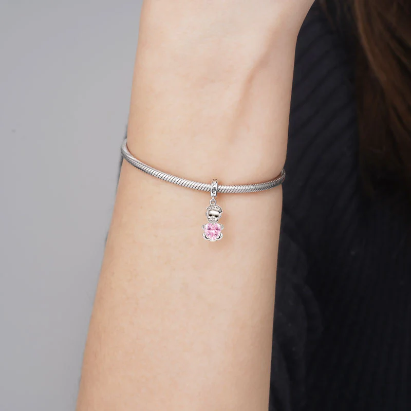 Gnoce Baby Girl Embraces Heart Charm Platinum-plated Silver Blend - Image 3