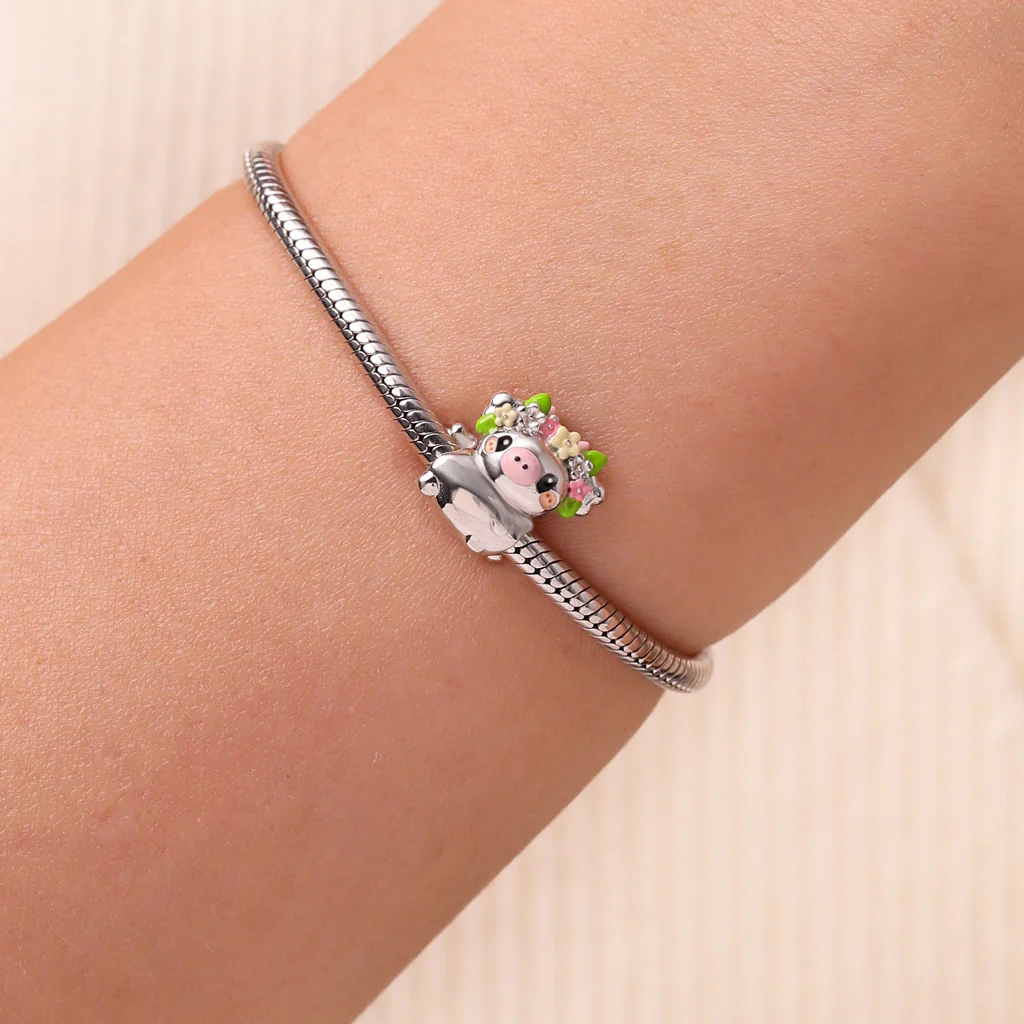 Gnoce Fuwuffle Meadow Baby Highland Cow Charm Platinum-plated Silver Blend - Image 5