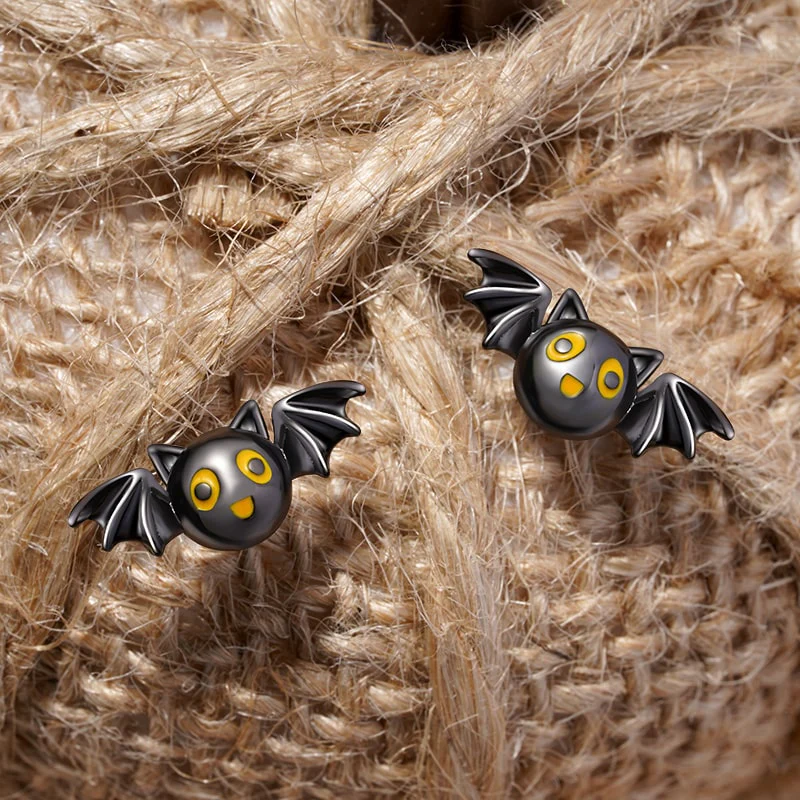 Gnoce Halloween Bat Stud Earrings Platinum-plated Silver Blend - Image 3