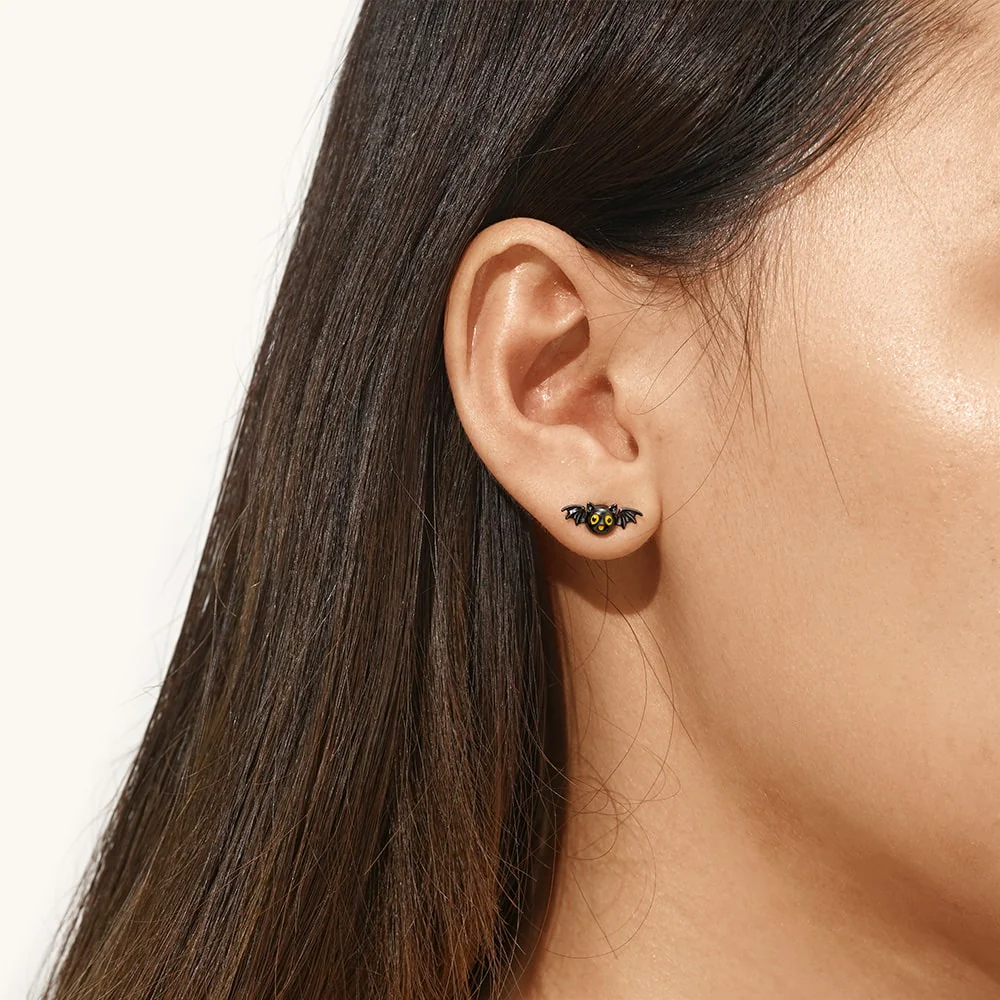 Gnoce Halloween Bat Stud Earrings Platinum-plated Silver Blend - Image 4