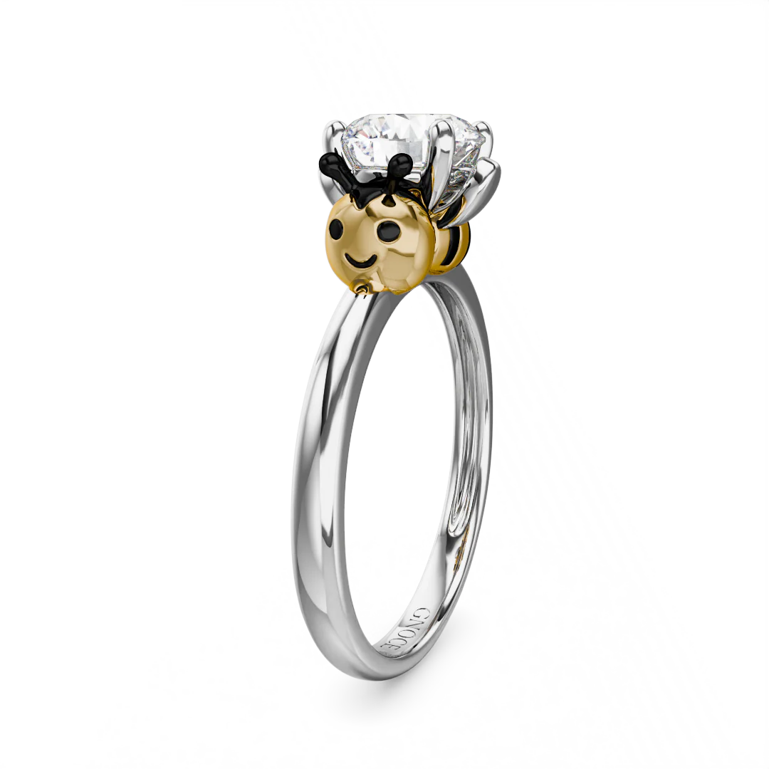 Gnoce Bee Embraces Moissanite Ring Platinum-plated Silver Blend - Image 4
