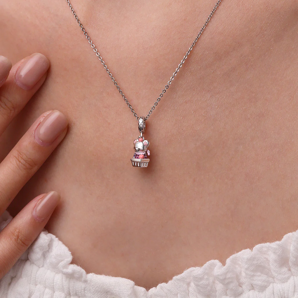 Gnoce Teddie House Art Berry Mouse Pendant Platinum-plated Silver Blend - Image 4