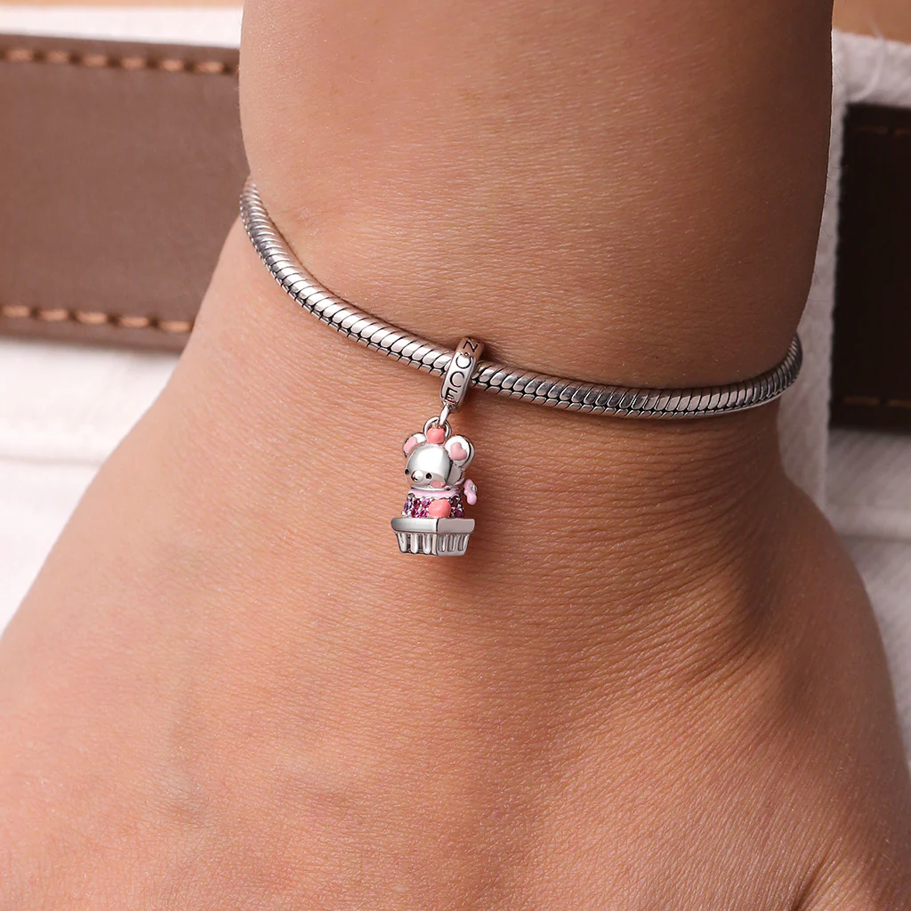 Gnoce Teddie House Art Berry Mouse Pendant Platinum-plated Silver Blend - Image 7