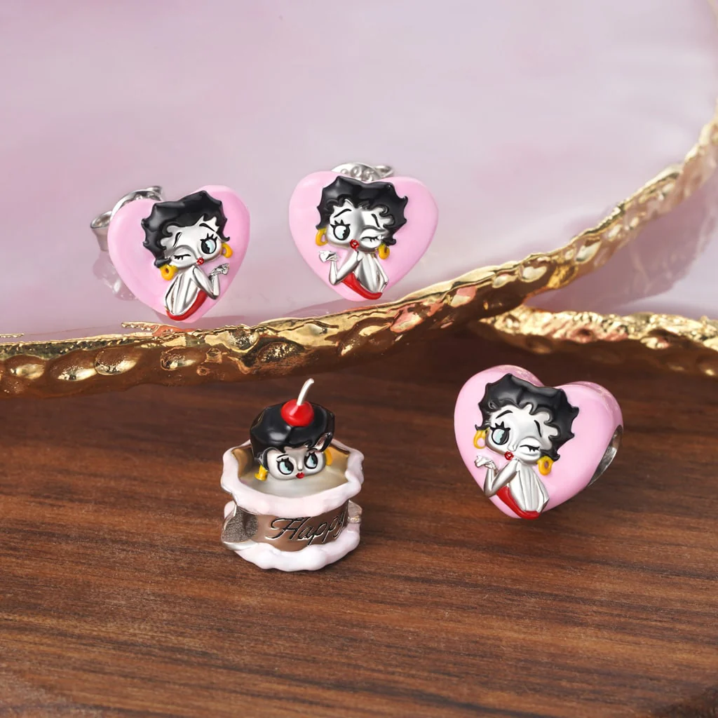 Gnoce Pink Heart Classy Betty Boop Stud Earrings - Image 3