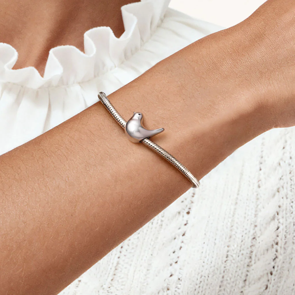 Gnoce Minimalist Bird Charm Platinum-plated Silver Blend - Image 2