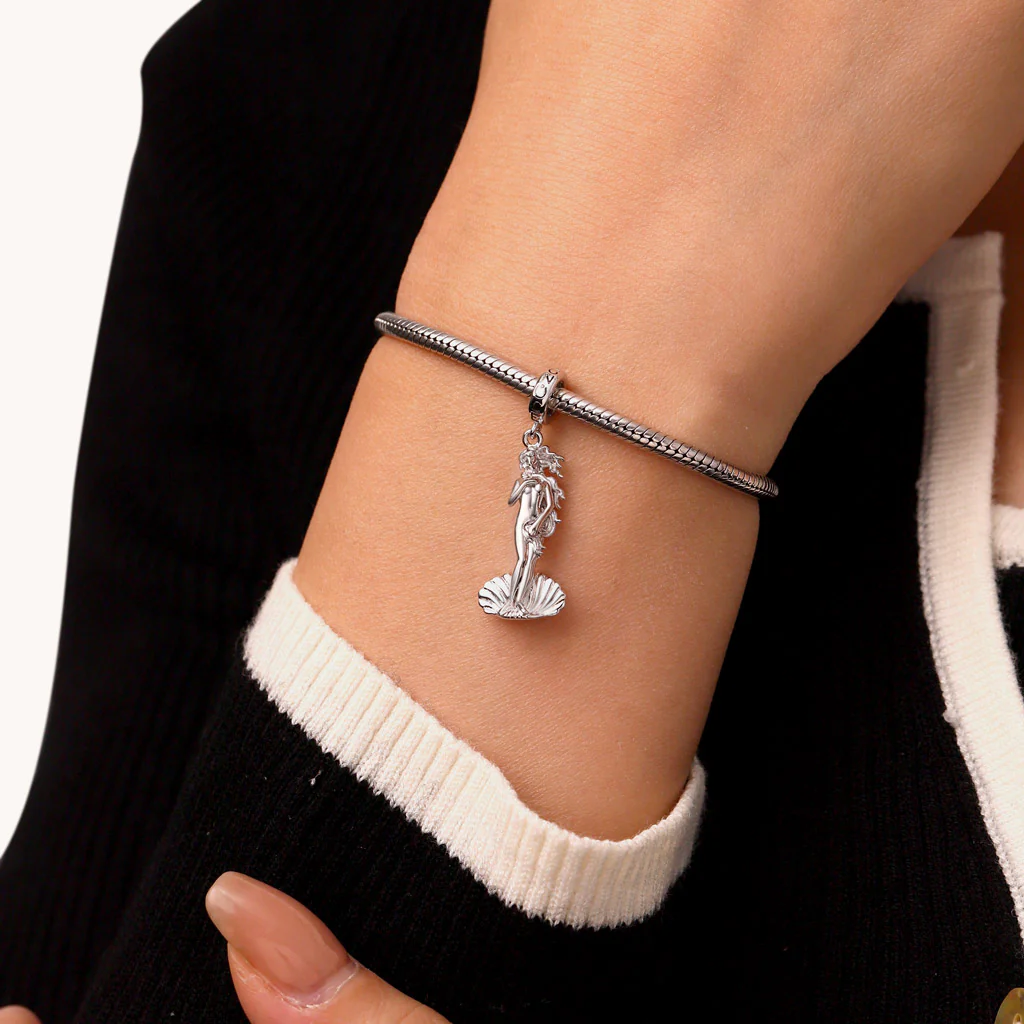 Gnoce Birth of Venus Charm Platinum-plated Silver Blend - Image 6