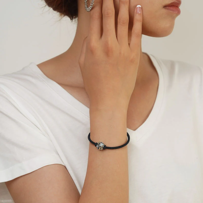 Gnoce Black Basic Bracelet with 2 Pieces of Stoppers - Image 4