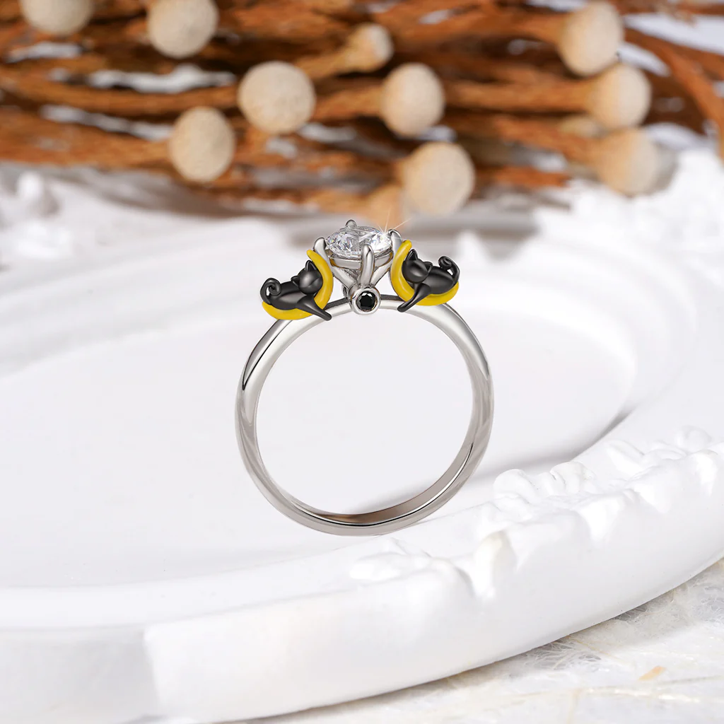 Gnoce Black Cat Moon White Diamond Ring Platinum-plated Silver Blend - Image 3