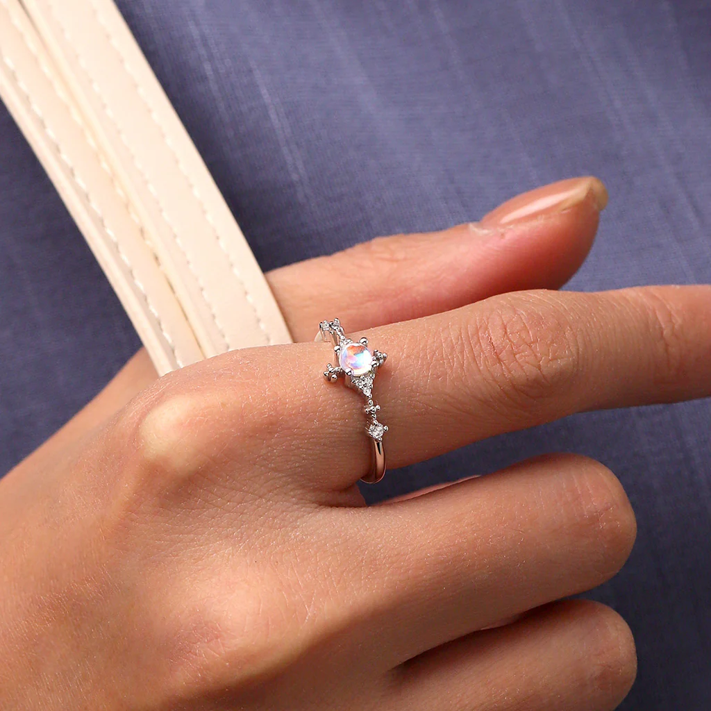 Gnoce Blue Fire Moonstone Ring Platinum-plated Silver Blend - Image 5