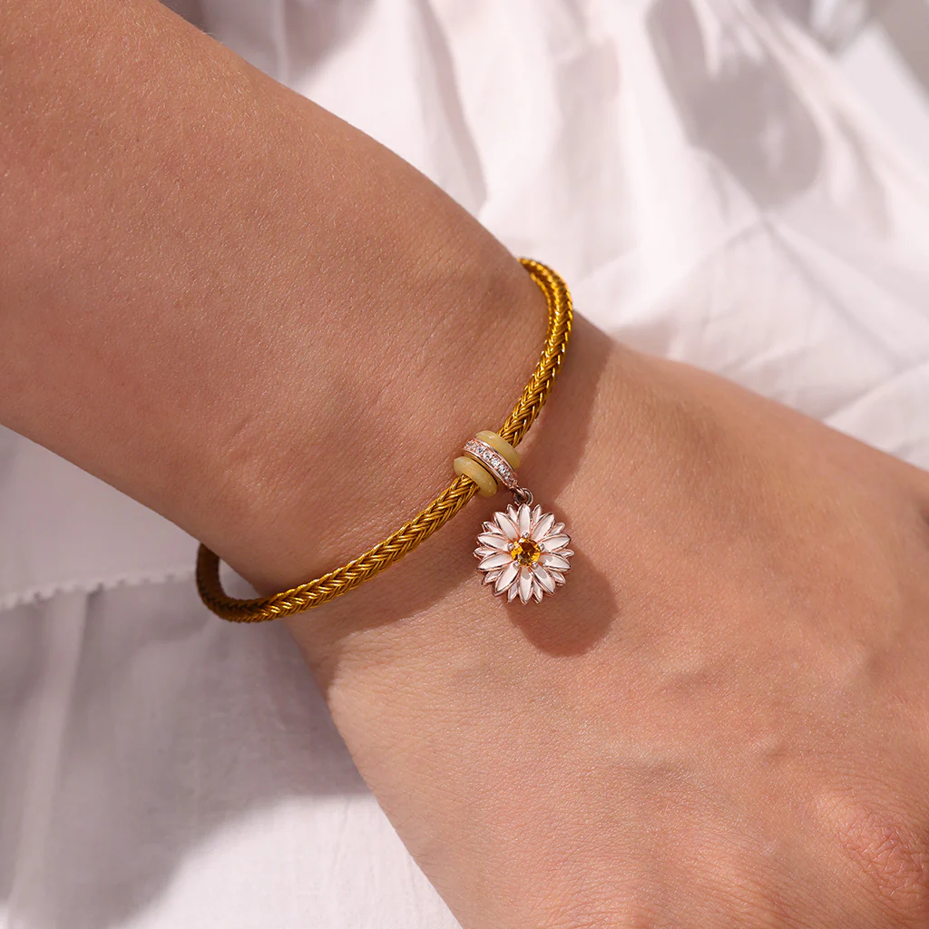 Gnoce Brown Round Snap Basic Bracelet with 2 Pieces of Stoppers - Image 5