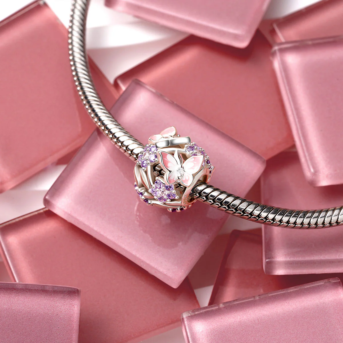 Gnoce Sparkling Butterfly Love Charm - Image 3