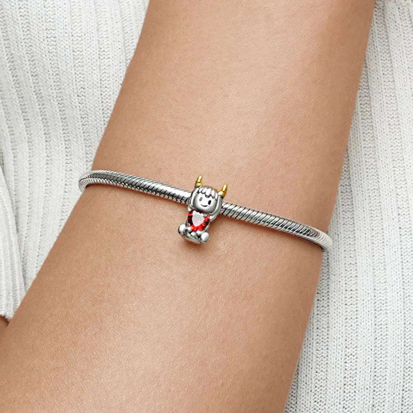 Gnoce Capricornus Zodiac Sign Embraces Heart Gem Charm - Image 5