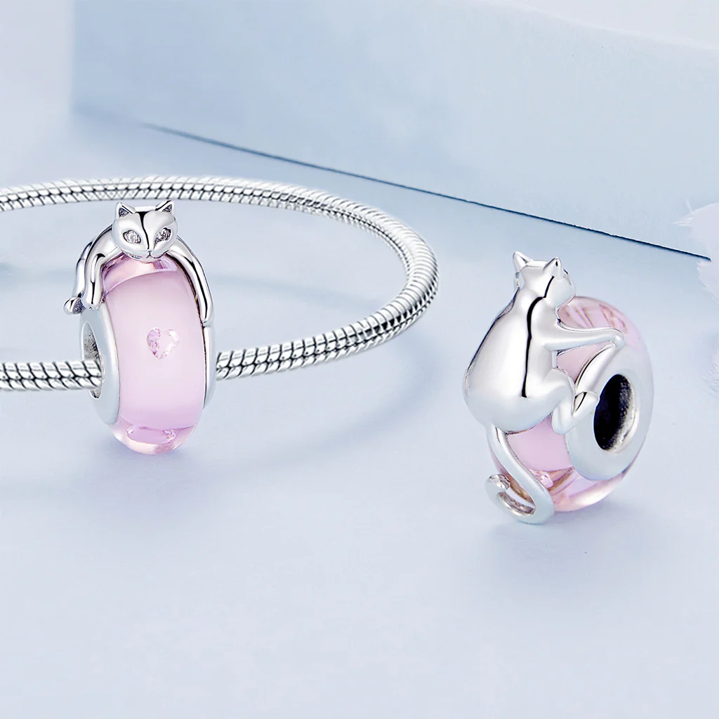 Gnoce Cute Cat Lying on Pink Glass Charm - Image 3