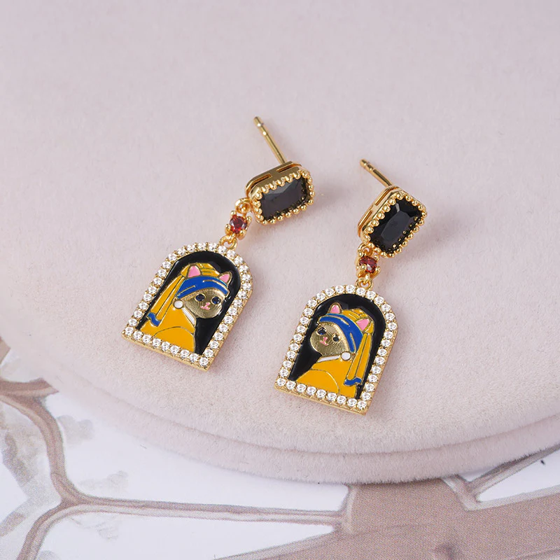 Gnoce "Cat with a Pearl Earring" Earrings Platinum-plated Silver Blend - Image 2