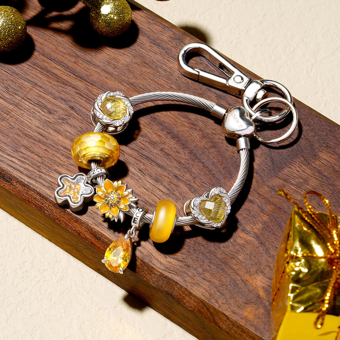 Gnoce Versatile Charm Holder & Key Chain - Image 3