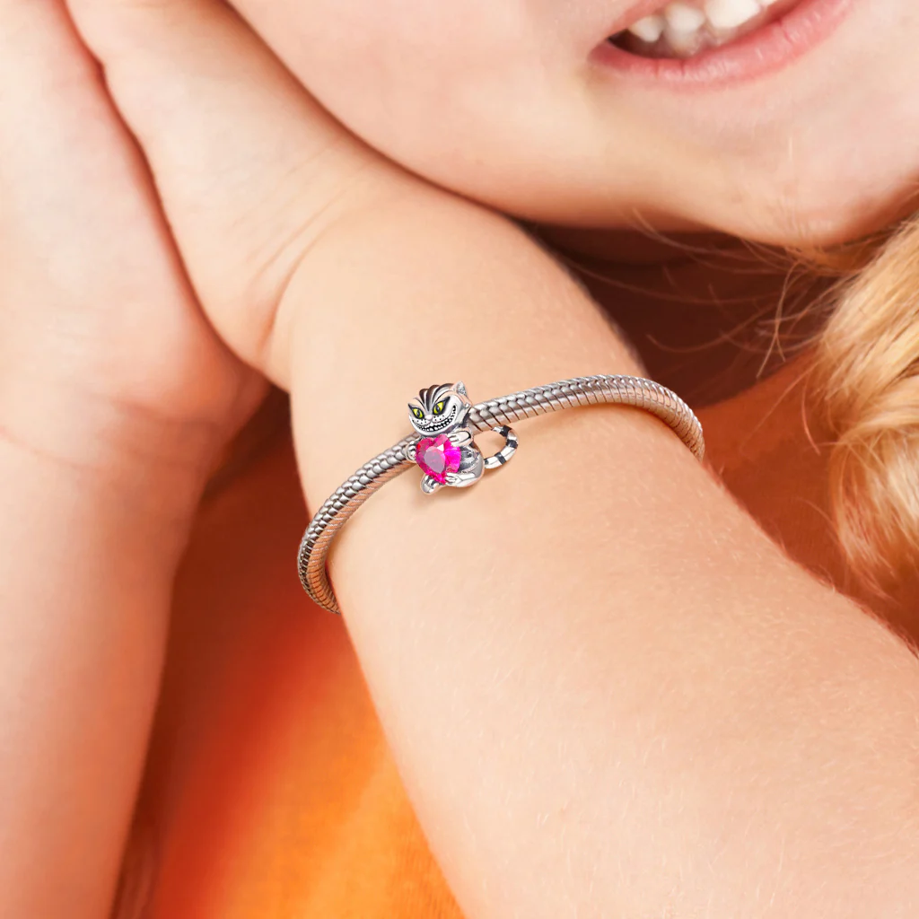 Gnoce Cheshire Cat Embraces Heart Gem Charm Platinum-plated Silver Blend - Image 5