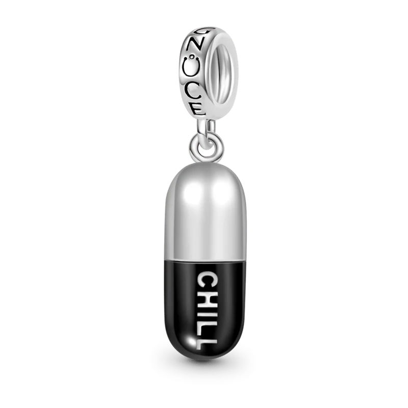 Gnoce Chill Pill Charm Platinum-plated Silver Blend