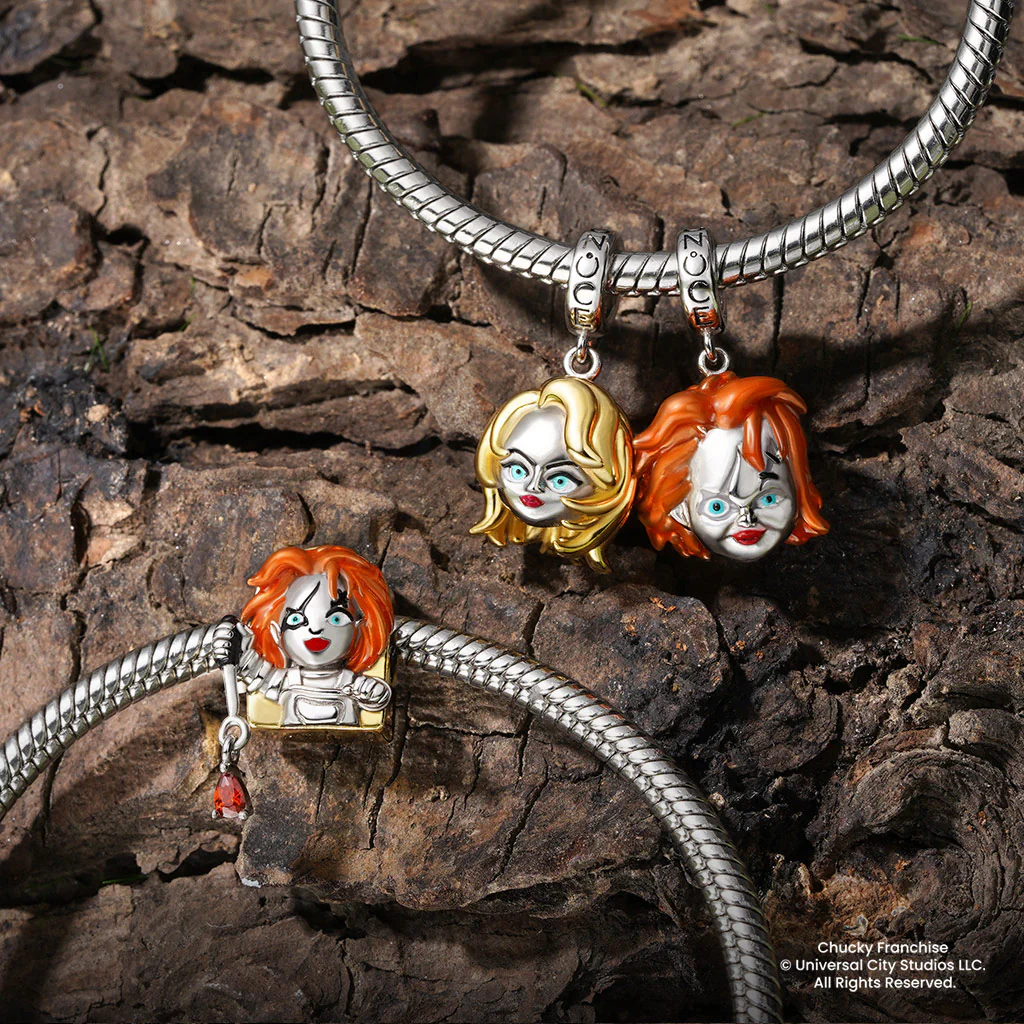 Gnoce Chucky with Bloody Knife Charm - Image 3