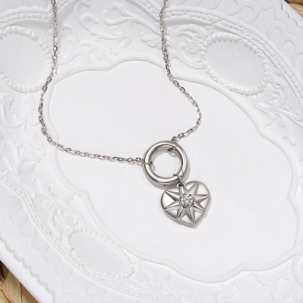 Gnoce Circle Clasp Heart Charm Necklace Platinum-plated Silver Blend - Image 4