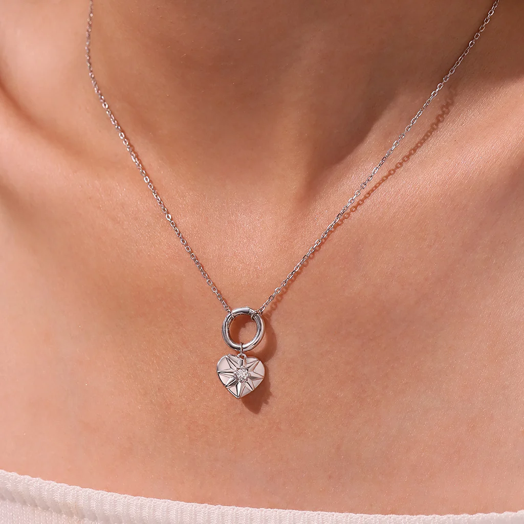 Gnoce Circle Clasp Heart Charm Necklace Platinum-plated Silver Blend - Image 7