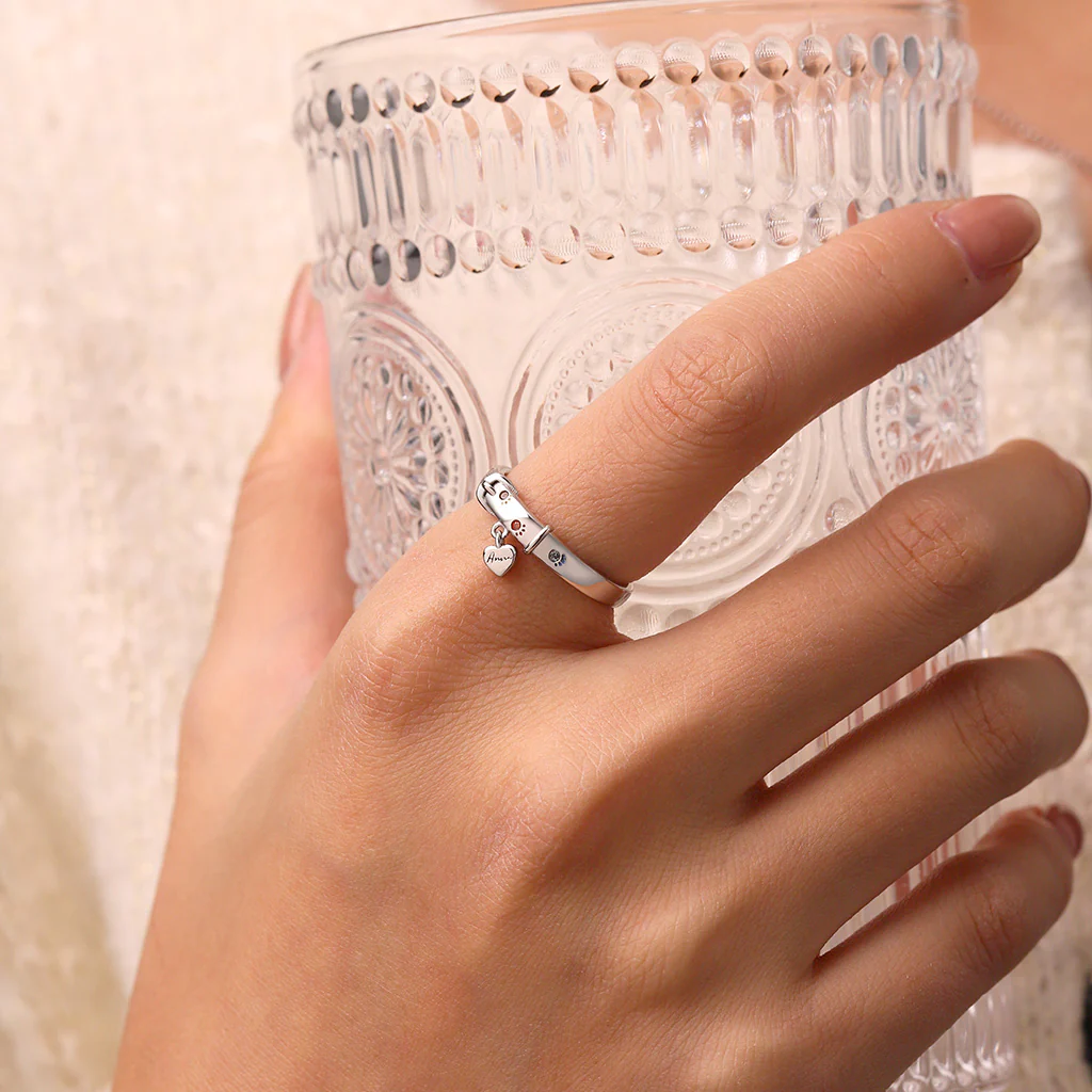 Gnoce Collar Paw Print Engravable Band Ring - Image 5