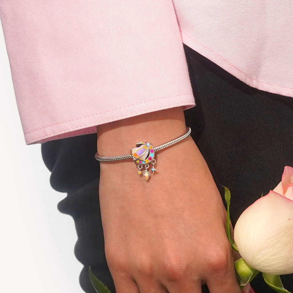 Gnoce Colorful Heart Surround The Moon Charm - Image 5