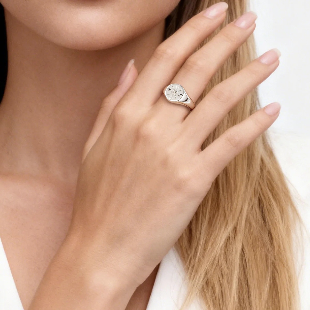 Gnoce Custom Compass Heart Birthstone Signet Ring - Image 2
