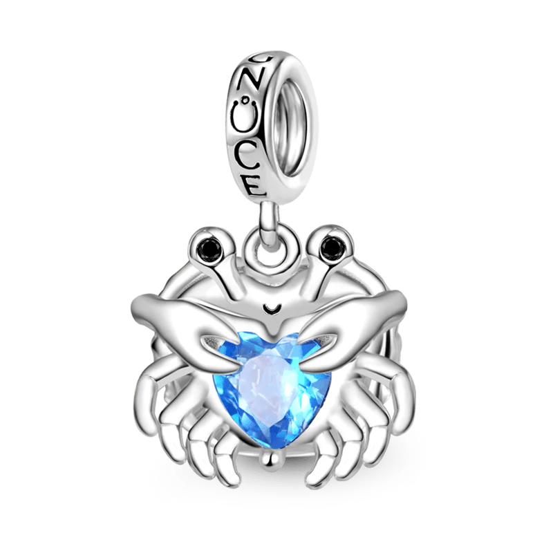 Gnoce Crab Embraces Heart Gem Charm Platinum-plated Silver Blend