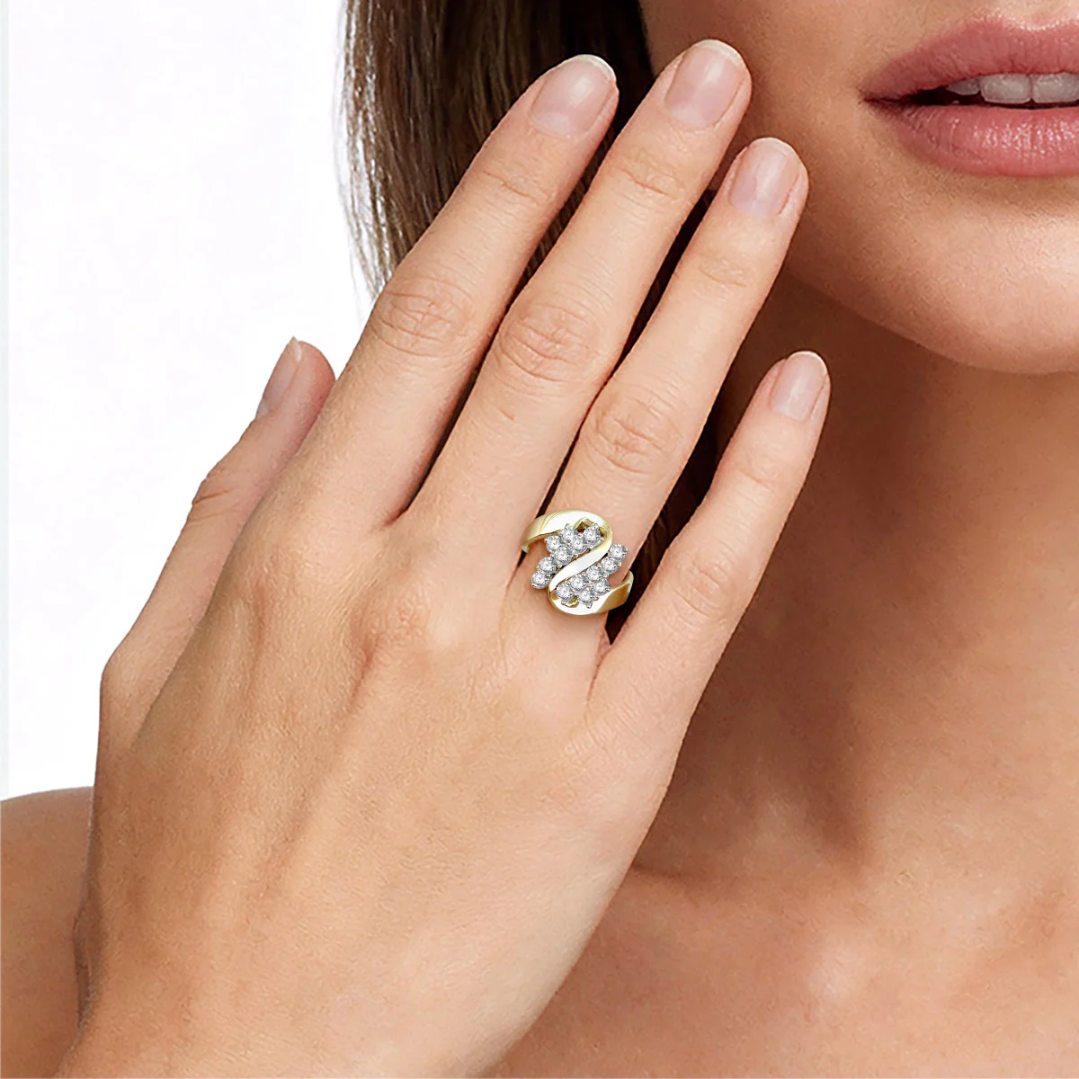 Gnoce  Curve Brilliant Round-Cut Engagement Ring - Image 2