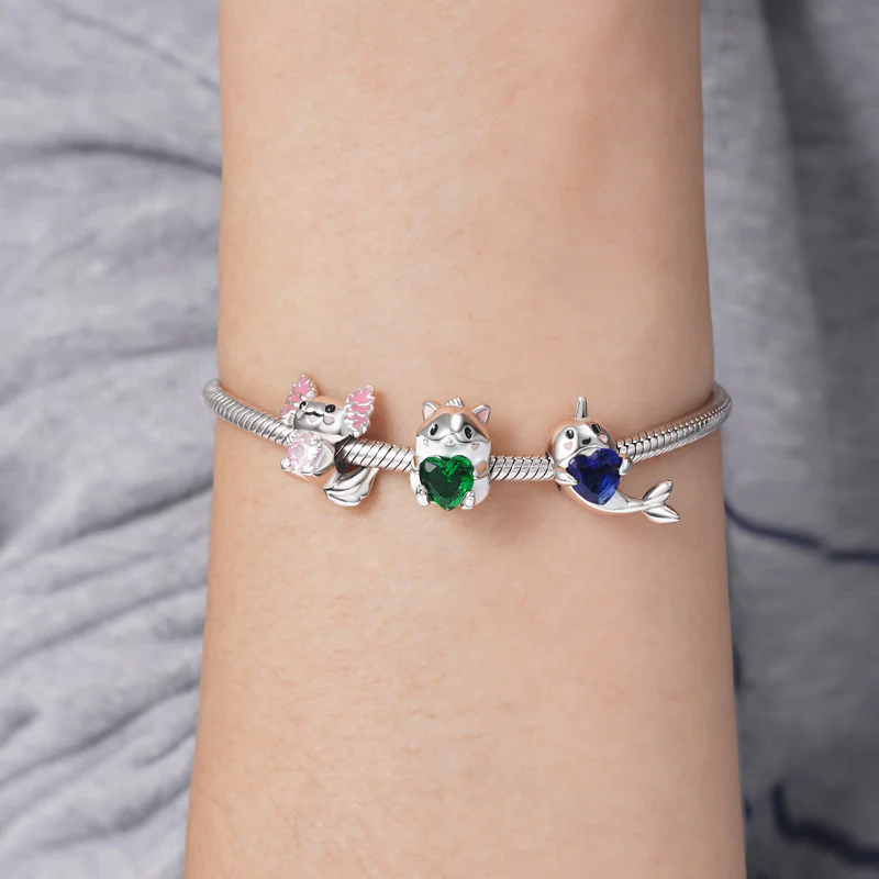 Gnoce Cute Hamster Embraces Heart Gemstone Charm Platinum-plated Silver Blend - Image 3