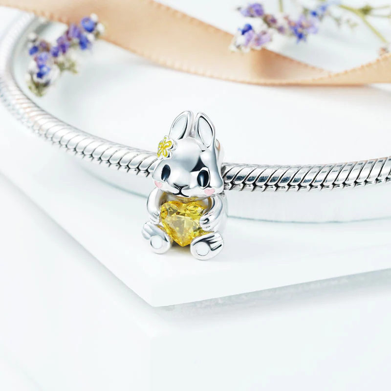 Gnoce Cute Rabbit Embraces Heart Gem Charm Platinum-plated Silver Blend - Image 3