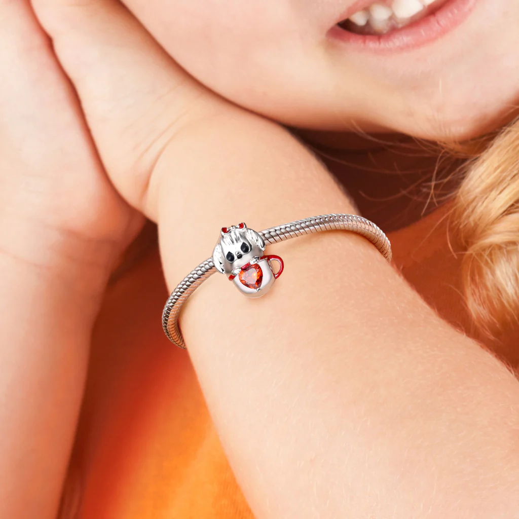 Gnoce Cute Teacup Dog Embraces Heart Charm Platinum-plated Silver Blend - Image 4