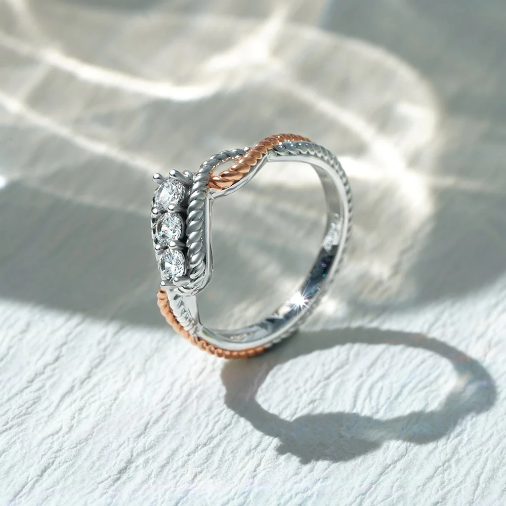 Gnoce Three Stone Twisted Ring Platinum-plated Silver Blend - Image 4