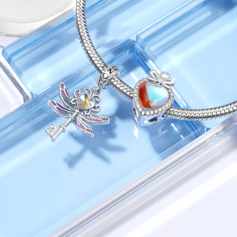 Gnoce Dragonfly Key Charm Platinum-plated Silver Blend - Image 3