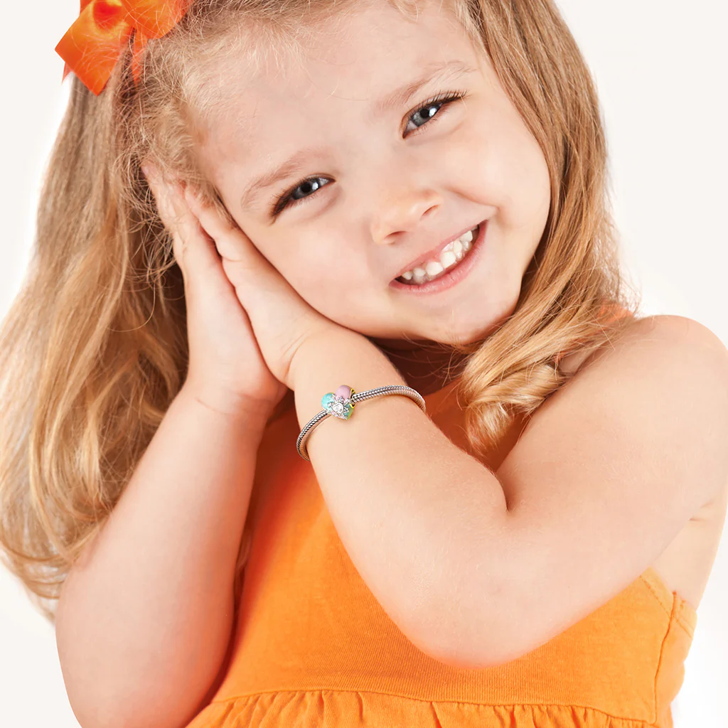 Gnoce Easter Cross Heart Charm - Image 3