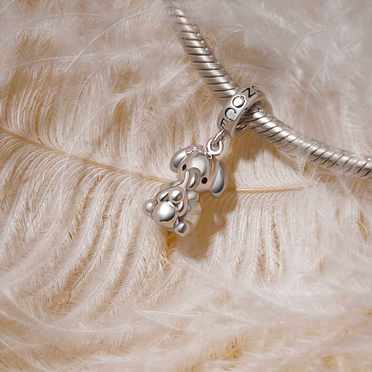 Gnoce Embrace Love Elephant & Baby Charm Platinum-plated Silver Blend - Image 3