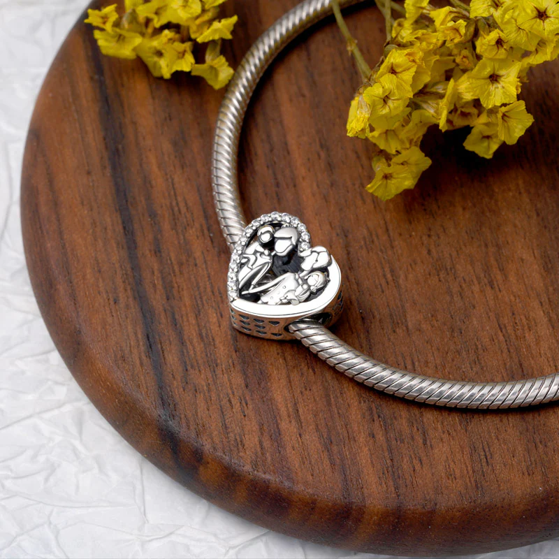 Gnoce Warm Family Love Heart Charm - Image 2