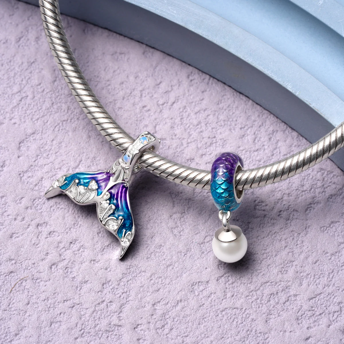 Gnoce Fantasy Fish Scale Pearl Stopper Charm - Image 2
