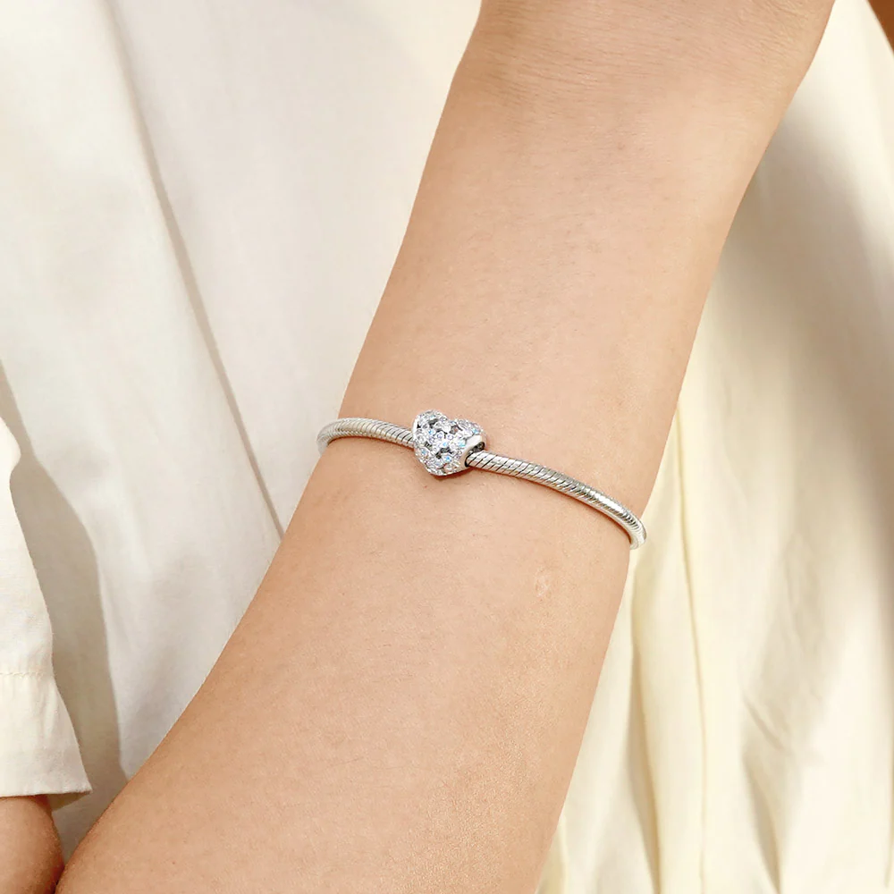 Gnoce Sparkling Flower Heart Charm - Image 4