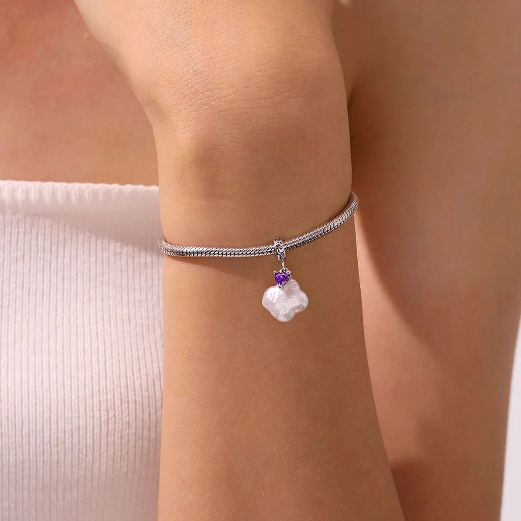 Gnoce Four-leaf Clover Pearl Birthstone Heart Charm Platinum-plated Silver Blend - Image 5