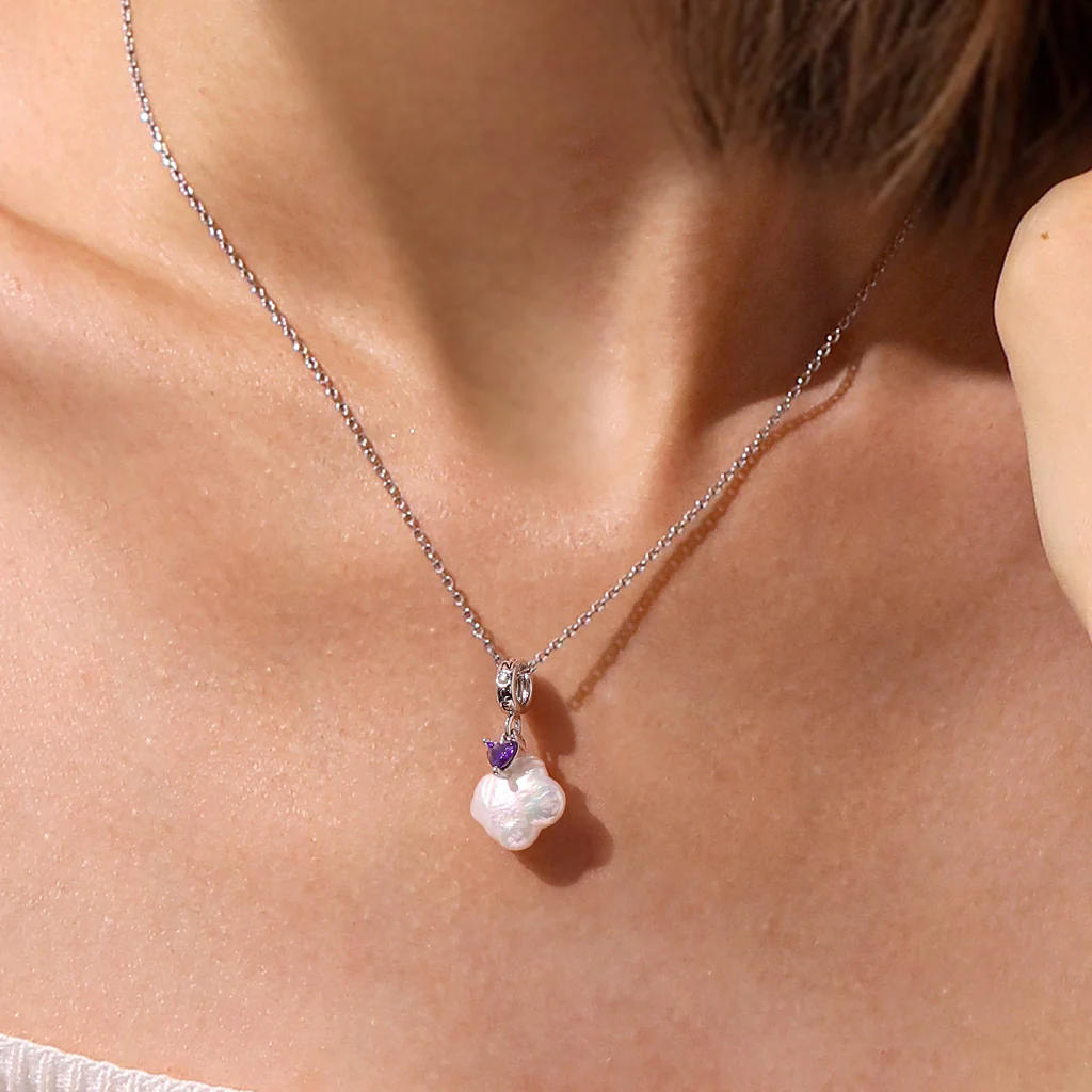 Gnoce Four-leaf Clover Pearl Birthstone Heart Charm Platinum-plated Silver Blend - Image 6