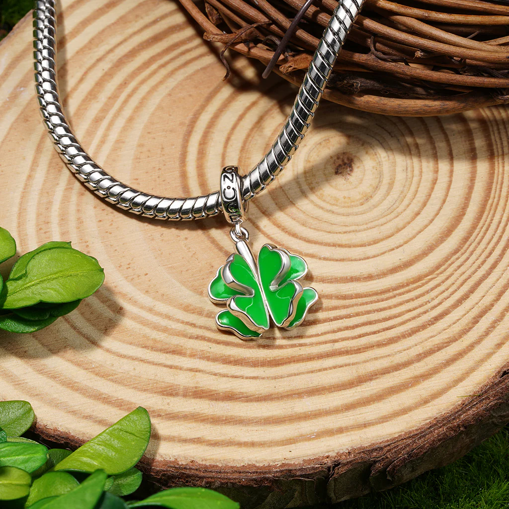 Gnoce Clover Swaying Leafs Charm Platinum-plated Silver Blend - Image 4