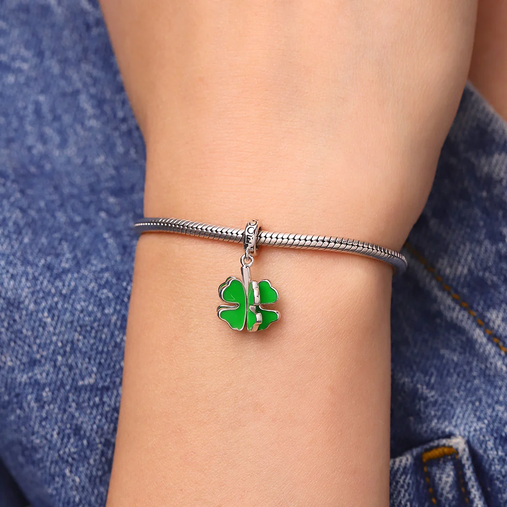Gnoce Clover Swaying Leafs Charm Platinum-plated Silver Blend - Image 6