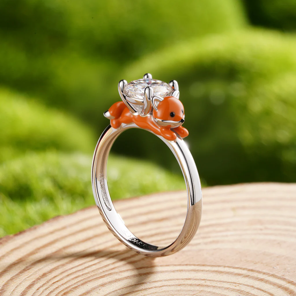 Gnoce Fox Embraces Moissanite Ring Platinum-plated Silver Blend - Image 7