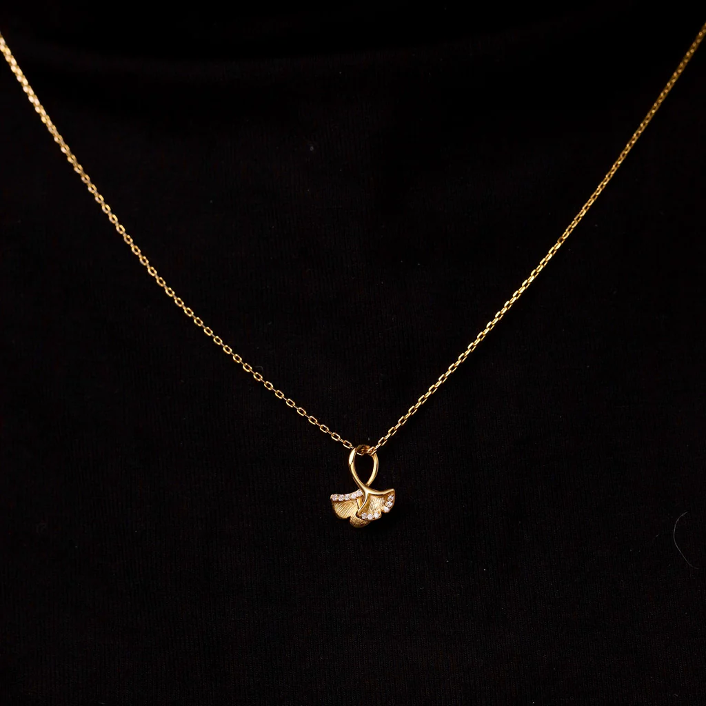 Gnoce 18K Gold-plated Ginkgo Leaf Charm - Image 5
