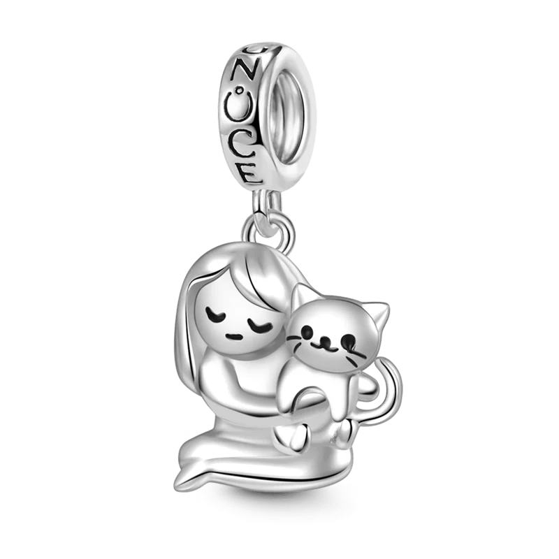 Gnoce A Lovely Girl Embraces Cat Charm Platinum-plated Silver Blend