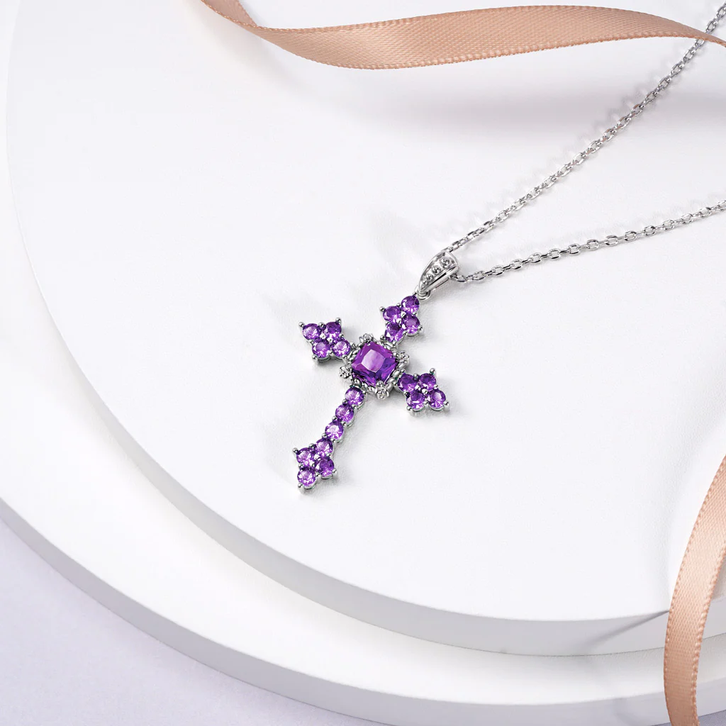 Gnoce Elegant Vintage Cross Pendant Necklace - Image 4